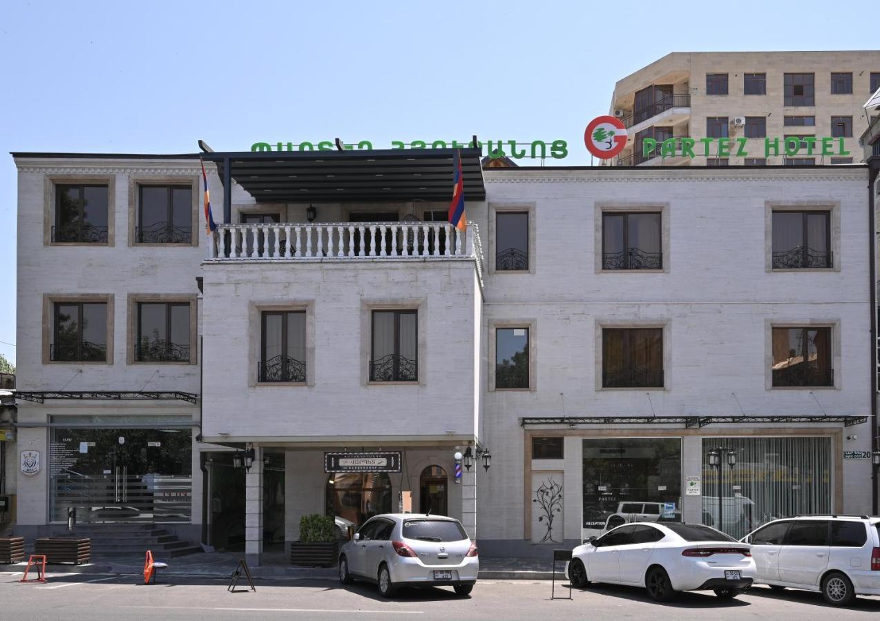 Hotel Partiez Yerevan Ngoại thất bức ảnh