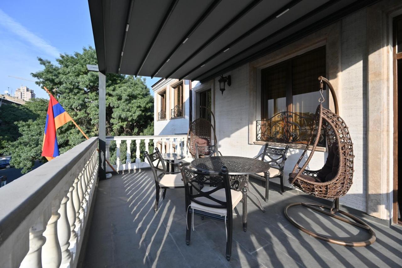 Hotel Partiez Yerevan Ngoại thất bức ảnh